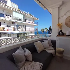 stunning-apartment-with-sea-views-at-calle-carabeo-nerja.es-andalucia.com/